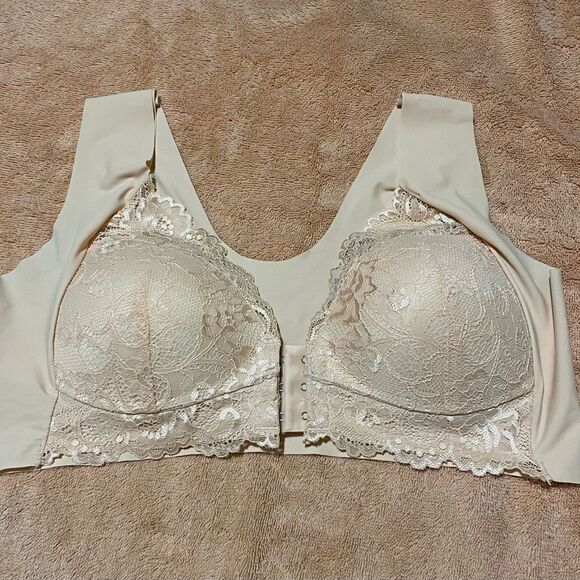 Peach front closure light padded bra - Picture 3 of 8